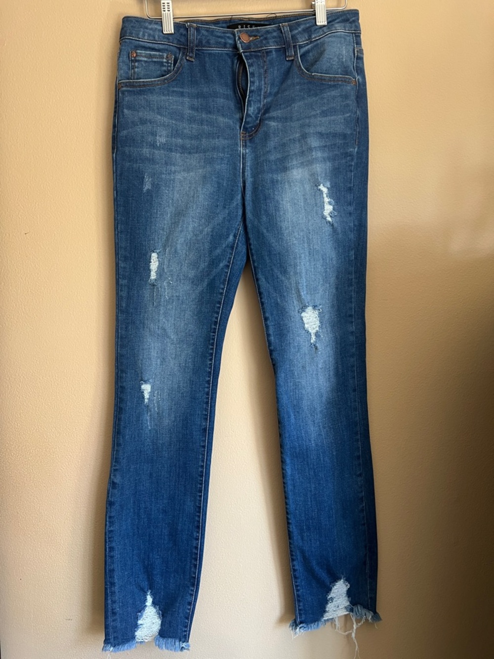 Risen Los Angeles Distressed Jeans – Size 9 / Waist 29
